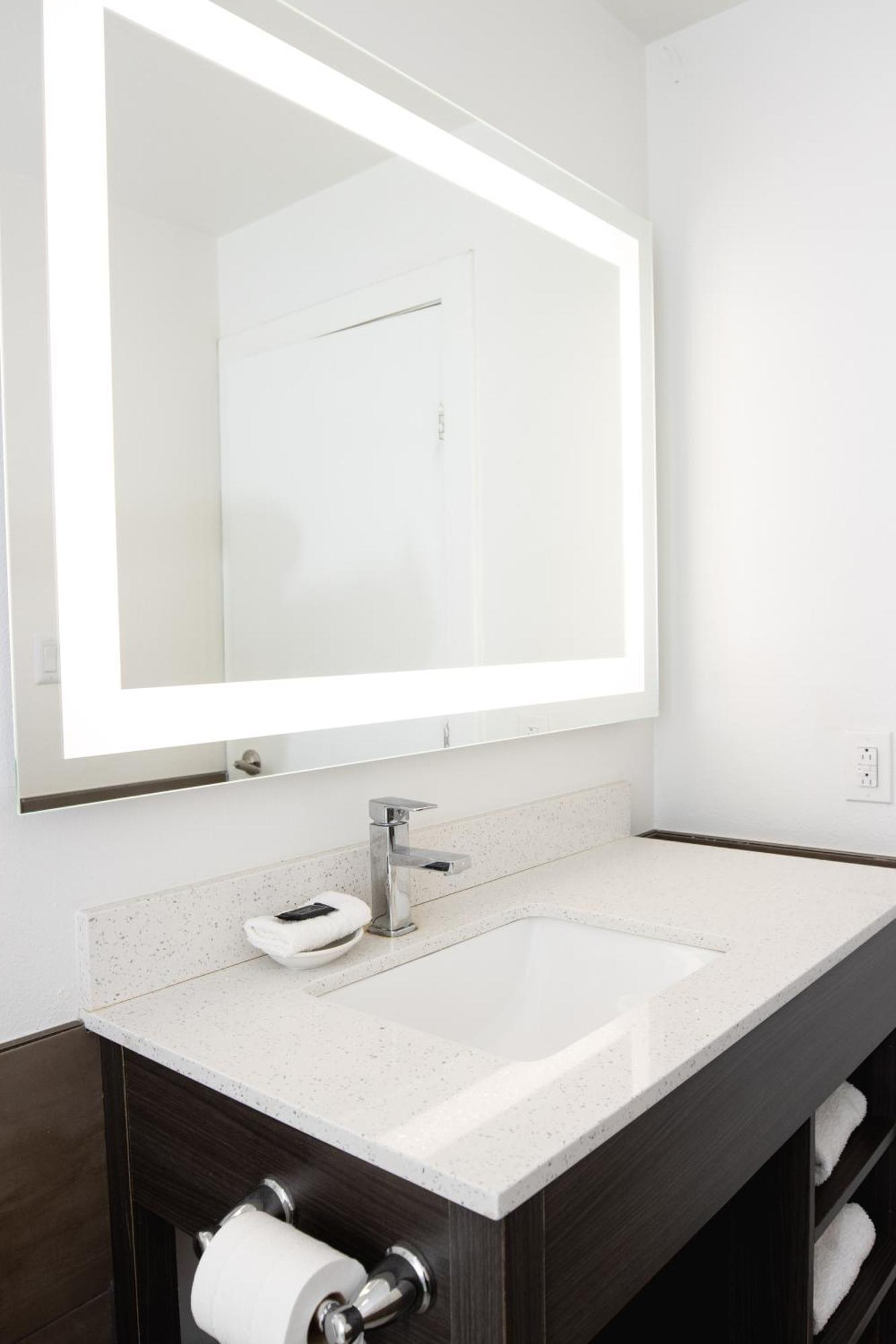 Americas Best Value Inn Харлинген Екстериор снимка